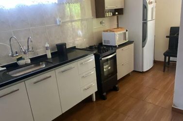 Casa &agrave; venda - 90m&sup2; - centro