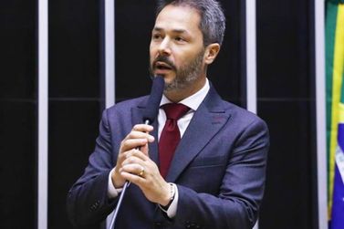 Deputado Saulo critica Lula e defende reforma que afeta Atibaia