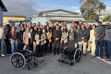 Santa Casa de Atibaia recebe 52 cadeiras de rodas ap&oacute;s campanha solid&aacute;ria