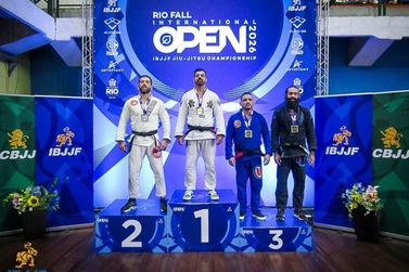 Atleta de Atibaia conquista ouro em torneio nacional de jiu-j&iacute;tsu