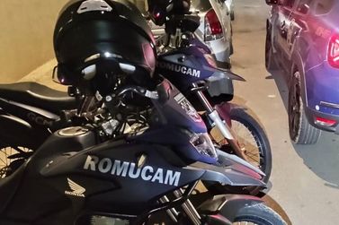 Homem foge por telhados e ataca guarda municipal com chave de fenda em Atibaia