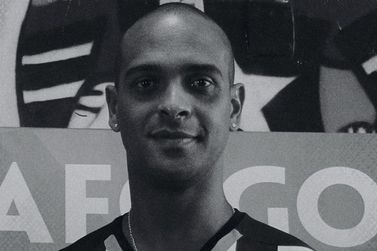 Ex-jogador do Bragantino morre ap&oacute;s queda de muro durante temporal