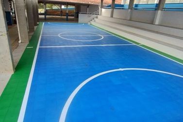 Atibaia ganha nova quadra coberta em escola municipal ap&oacute;s reforma