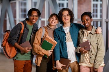 Quer fazer faculdade? Fies abre inscri&ccedil;&otilde;es para estudantes de Atibaia