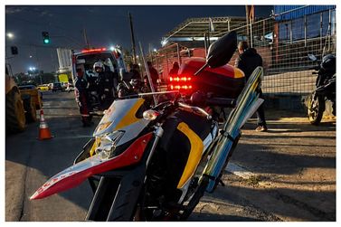 Idoso de 75 anos &eacute; atropelado e socorrido com trauma na cabe&ccedil;a em Atibaia