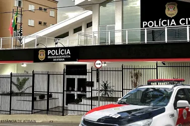 Mulher &eacute; assediada ap&oacute;s homem expor partes &iacute;ntimas dentro de &ocirc;nibus em Atibaia