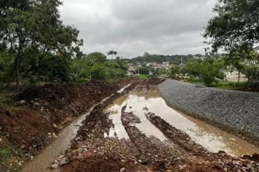 Audi&ecirc;ncia sobre o C&oacute;rrego da Figueira muda de data e local em Atibaia