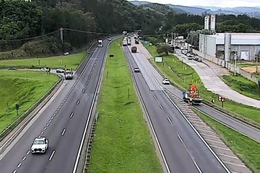Motoristas enfrentam duas interdi&ccedil;&otilde;es em acessos da D. Pedro I, em Atibaia