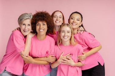 Outubro Rosa ter&aacute; encontro gratuito dedicado &agrave;s mulheres em Atibaia