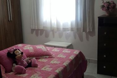 Casa &agrave; venda - 180m&sup2; - JARDIM CEREJEIRAS