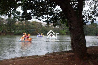 Casa &agrave; venda - 70m&sup2; - Vale das Flores
