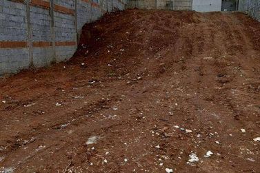 Terreno &agrave; venda - 400m&sup2; - Jardim dos Pinheiros