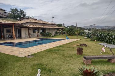 Casa &agrave; venda - CONDOM&Iacute;NIO SERRA DA ESTRELA