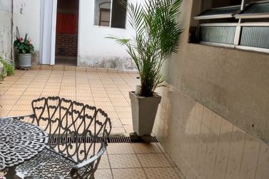 Casa &agrave; venda - VILA MIRA