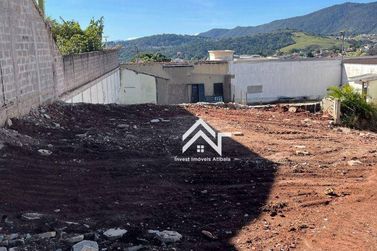Terreno &agrave; venda - 350m&sup2; - Jardim do Lago