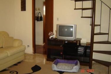 Casa &agrave; venda - 277m&sup2; - JARDIM ITAPERI