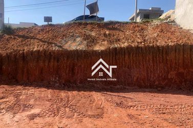 Terreno &agrave; venda - 360m&sup2; - Condom&iacute;nio Alto da Floresta