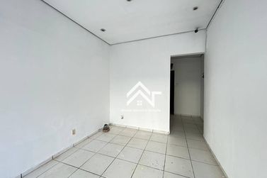 Sal&atilde;o Comercial para alugar - 50m&sup2; - Centro