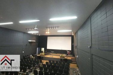 Sal&atilde;o Comercial &agrave; venda - 390m&sup2; - Centro