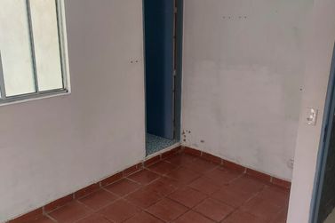 Casa para alugar - 20m&sup2; - JARDIM TERCEIRO CENTEN&Aacute;RIO