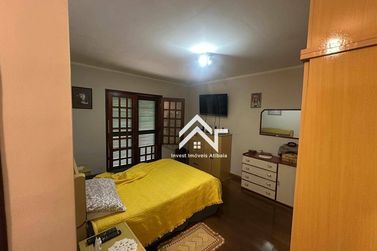 Casa &agrave; venda - 225m&sup2; - Jardim dos Pinheiros
