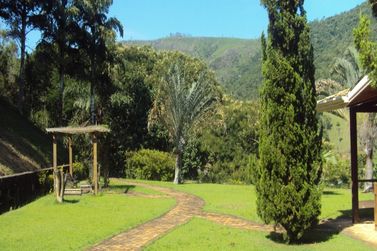 S&iacute;tio &agrave; venda - 1800m&sup2; - Cachoeirinha