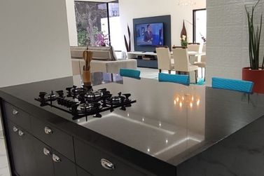 Casa &agrave; venda - 510m&sup2; - JARDIM SHANGRI-L&Aacute;