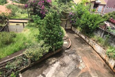 Ch&aacute;cara &agrave; venda - vitoria regia