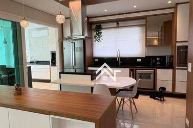 Casa &agrave; venda - 354m&sup2; - Itapor&atilde;