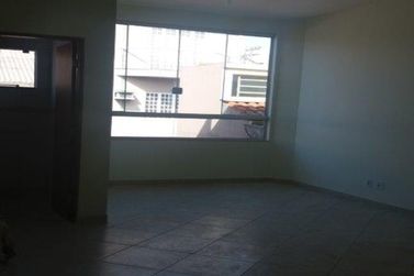 Sal&atilde;o Comercial para alugar - 35m&sup2; - Centro