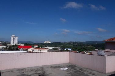 Sobrado &agrave; venda - 150m&sup2; - CENTRO