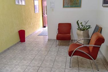 Sal&atilde;o Comercial para alugar - 27m&sup2; - Centro