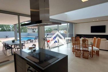 Casa para alugar - 350m&sup2; - Tanque