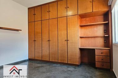 Casa &agrave; venda - 369m&sup2; - Centro