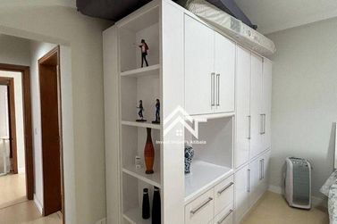 Casa &agrave; venda - 450m&sup2; - Condom&iacute;nio Shambala I