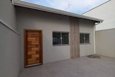 Casa &agrave; venda - 98m&sup2; - Nova Cerejeiras