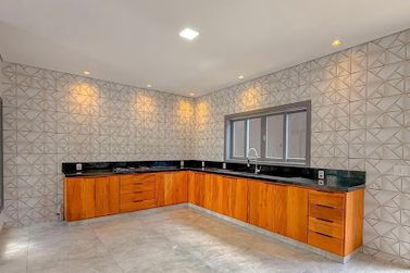 Casa &agrave; venda - 187m&sup2; - Loteamento Parque Residencial Serras de Atibaia II