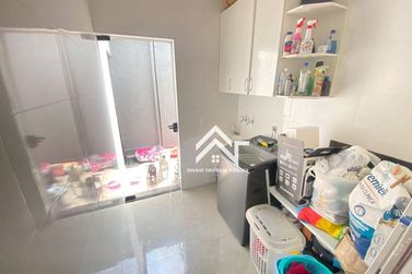 Casa &agrave; venda - 185m&sup2; - Jardim Shangri-L&aacute;
