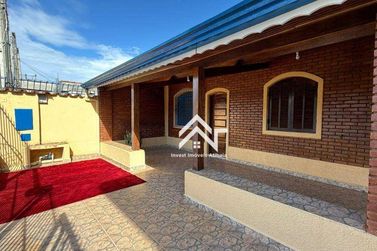 Casa &agrave; venda - 195m&sup2; - Jardim Alvin&oacute;polis