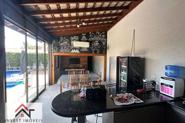Casa &agrave; venda - 386m&sup2; - Condom&iacute;nio Shambala II