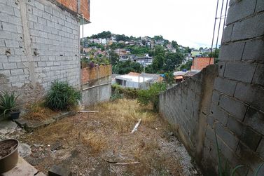 Casa &agrave; venda - 125m&sup2; - CAPOAVINHA