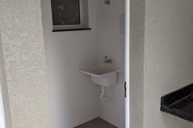 Casa &agrave; venda - 130m&sup2; - JARDIM MARISTELA
