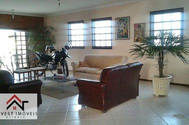 Casa para alugar - 450m&sup2; - Country R. F&eacute;lix