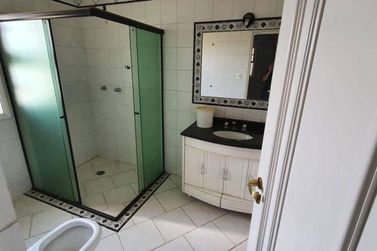 Casa &agrave; venda - 452m&sup2; - Condominio Parque das Gar&ccedil;as II
