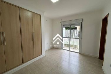 Casa para alugar - 647m&sup2; - Vila Santista