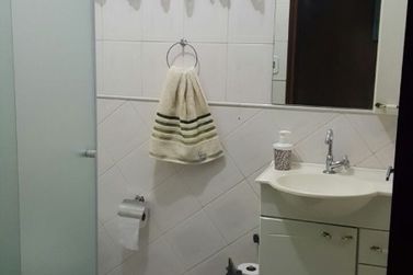 Casa &agrave; venda - 180m&sup2; - JARDIM CEREJEIRAS
