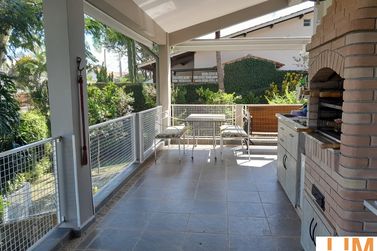 Casa &agrave; venda - 330m&sup2; - Jardim arco iris