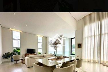 Casa &agrave; venda - 250m&sup2; - Condom&iacute;nio Vale das &Aacute;guas