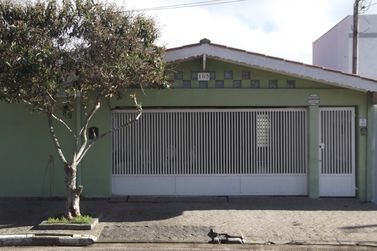 Casa &agrave; venda - 188m&sup2; - Jd Centen&aacute;rio