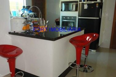 Casa &agrave; venda - 165m&sup2; - ITAPETINGA
